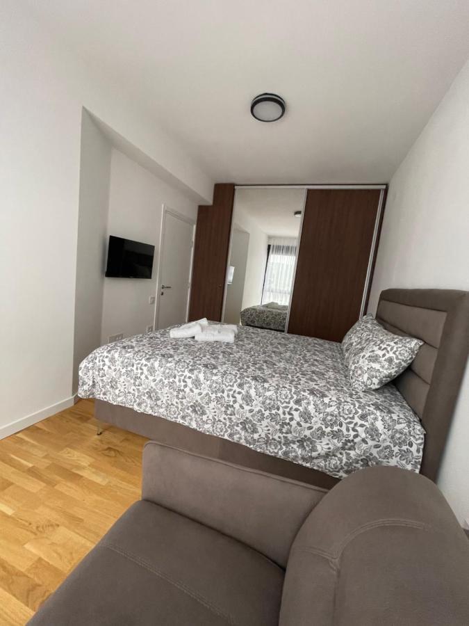 Apartament Leo Lux 2 Nisz Zewnętrze zdjęcie