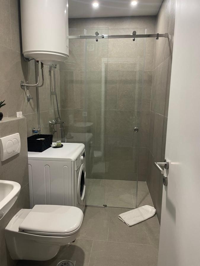 Apartament Leo Lux 2 Nisz Zewnętrze zdjęcie