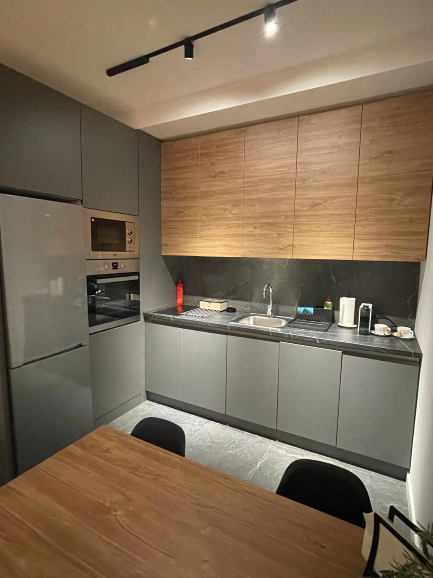 Apartament Leo Lux 2 Nisz Zewnętrze zdjęcie